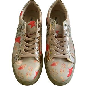 Umyogo size 10 sneakers